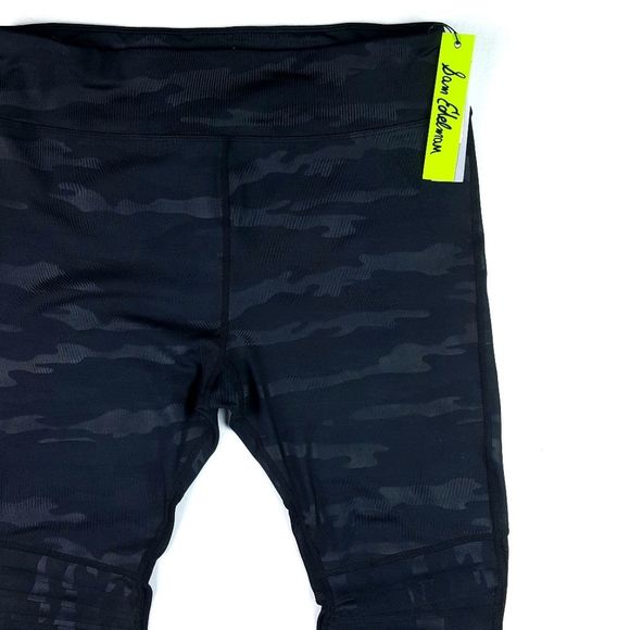 Sam Edelman Women's Camo Moto Workout Capri - Picture 2 of 8